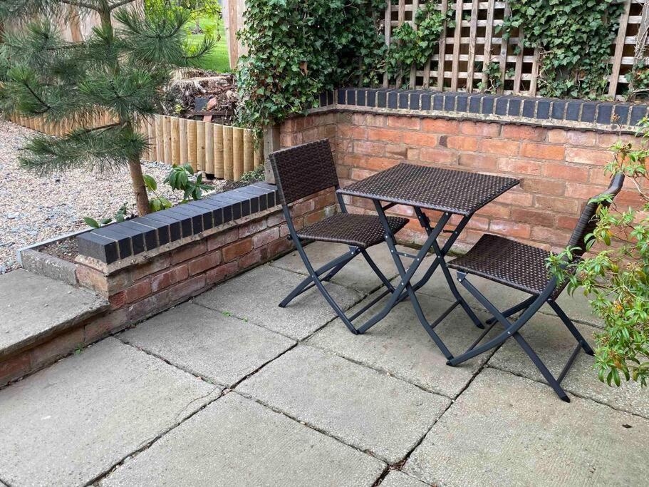 Quaint Victorian Coach House In Village Location Holiday home Great Alne