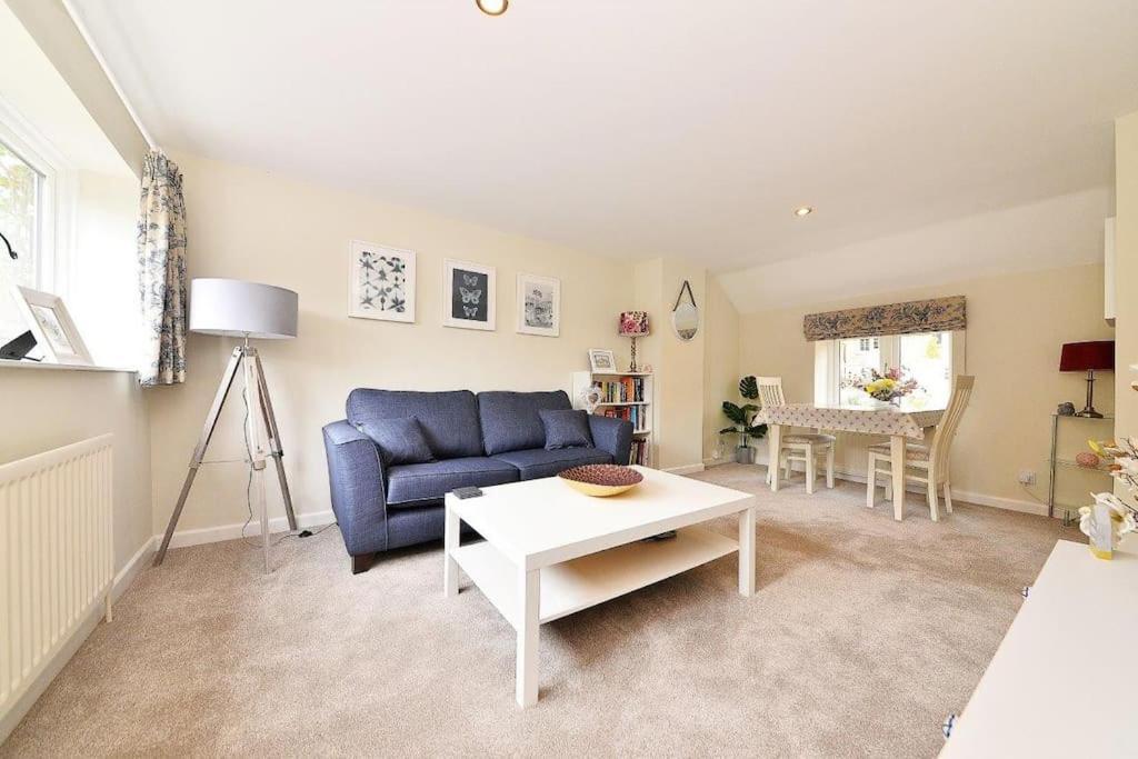 Quaint Victorian Coach House In Village Location Holiday home *